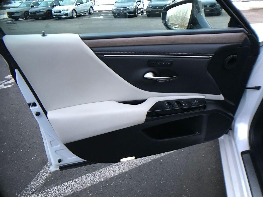 used 2023 Lexus ES 350 car, priced at $36,977