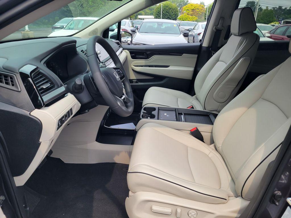 new 2026 Honda Odyssey car, priced at $48,990