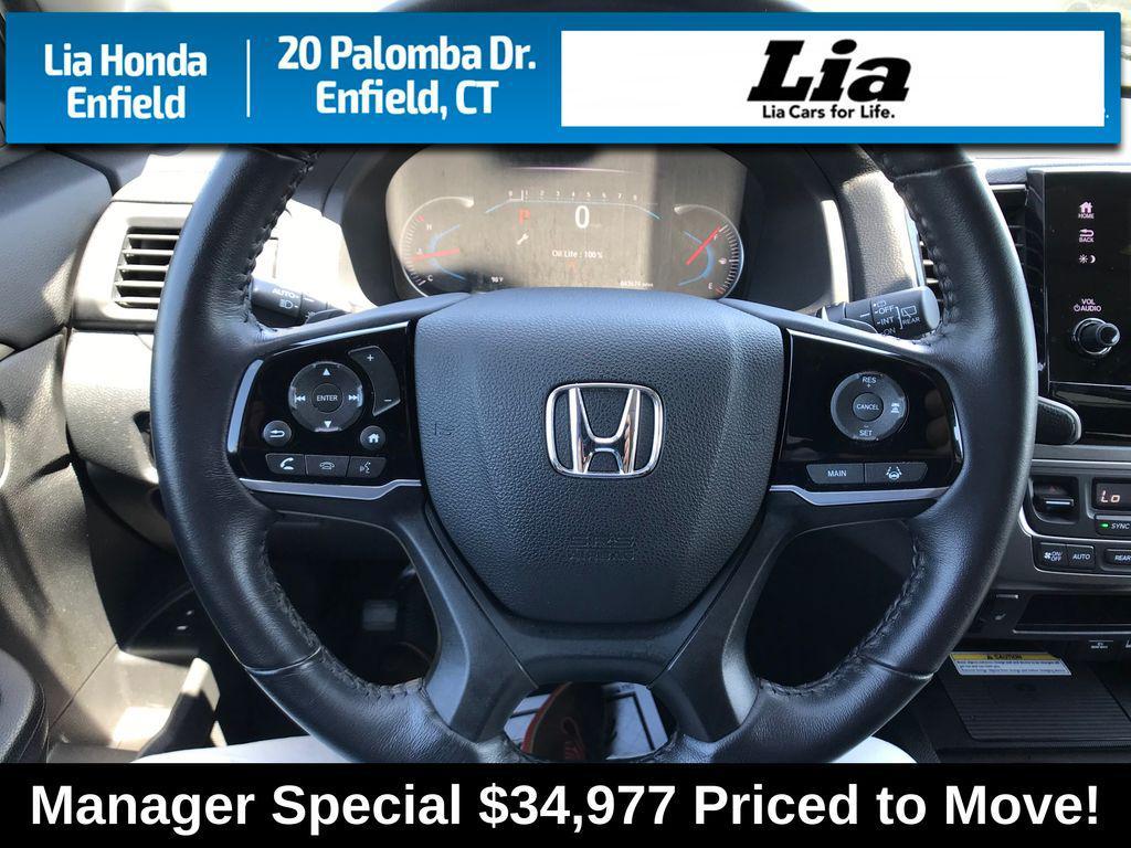 2022 Crystal Black Pearl Honda Pilot
