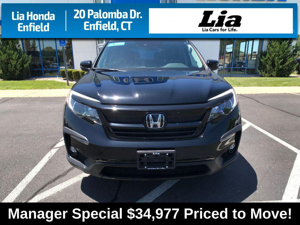 2022 Crystal Black Pearl Honda Pilot