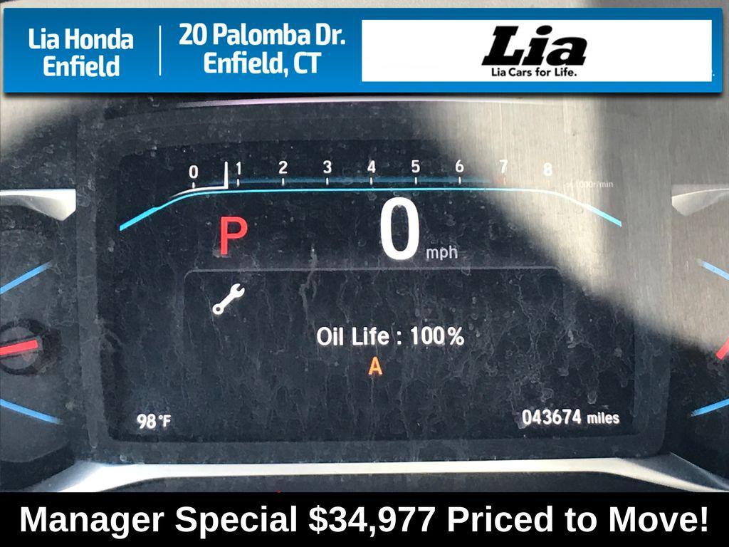 2022 Crystal Black Pearl Honda Pilot
