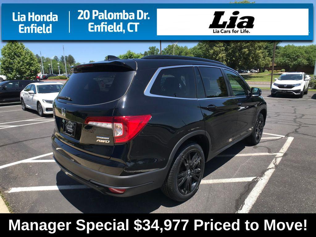 2022 Crystal Black Pearl Honda Pilot