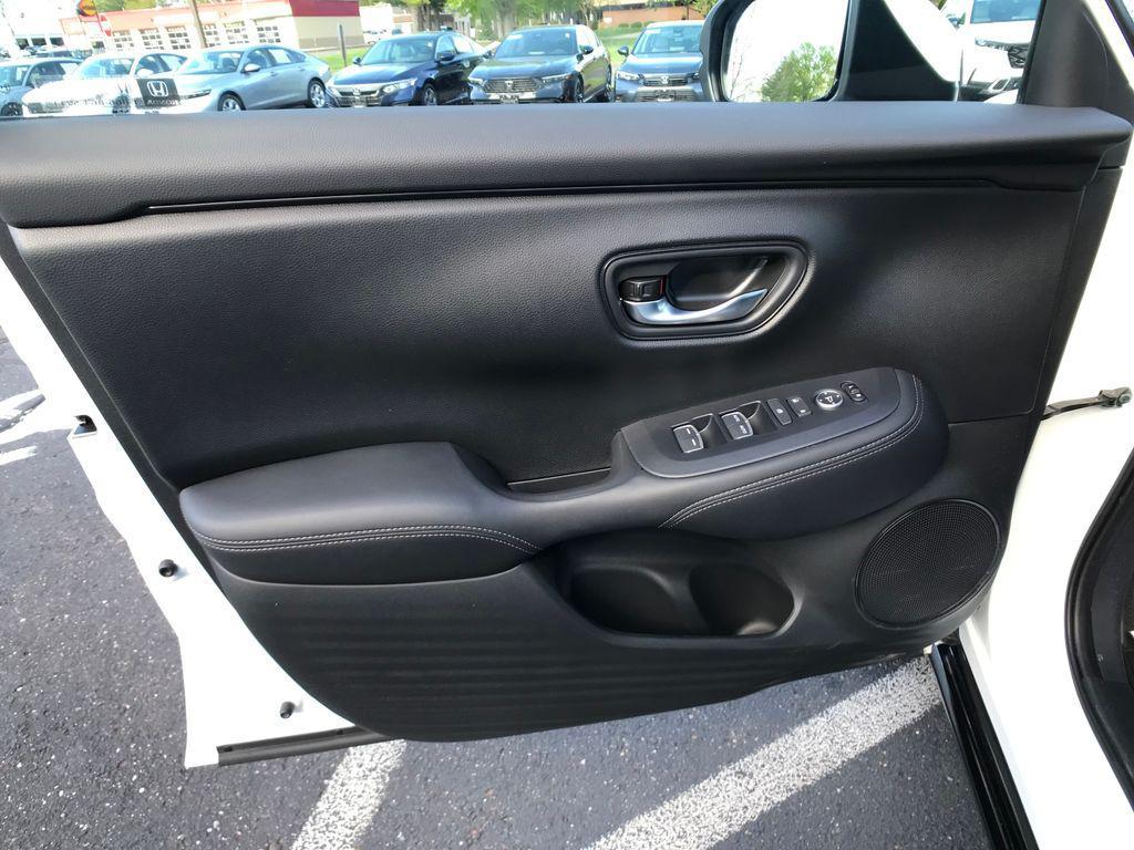 used 2025 Honda HR-V car, priced at $31,977