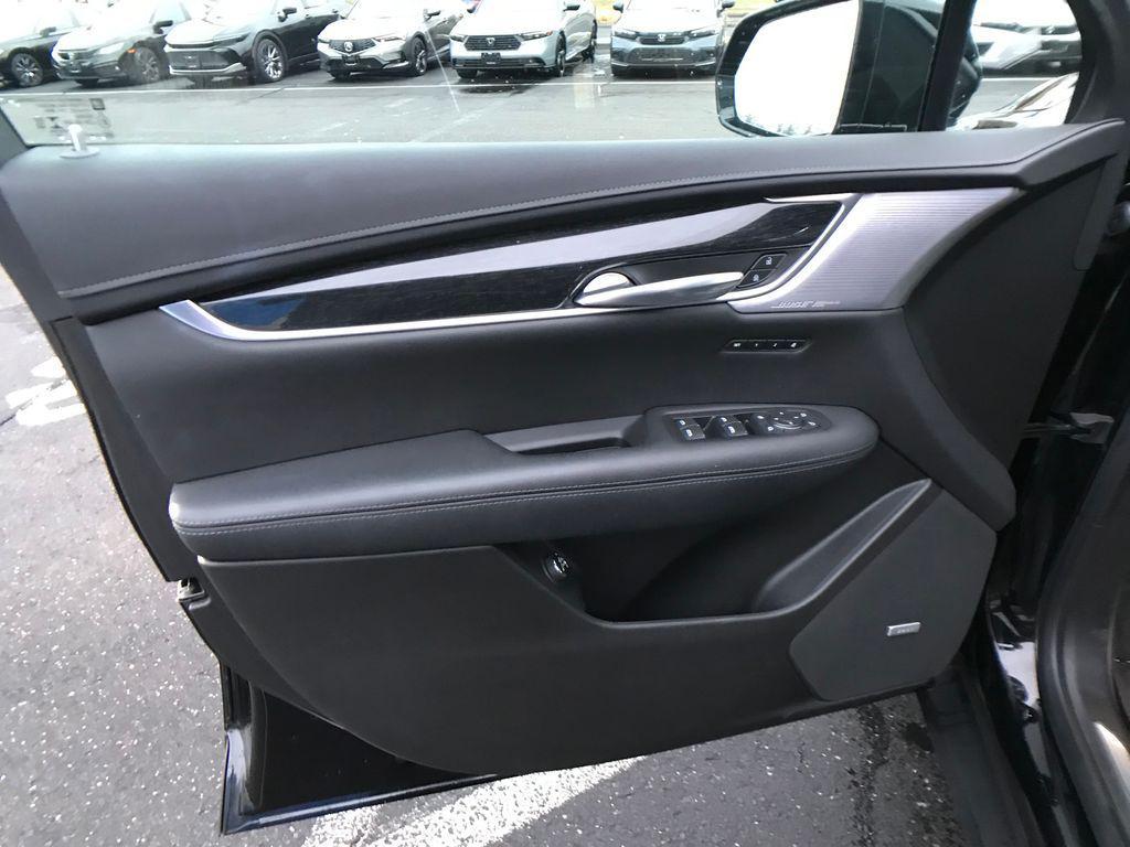 used 2020 Cadillac XT5 car, priced at $25,977