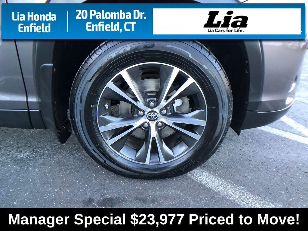 used 2019 Toyota Highlander car, priced at $23,977