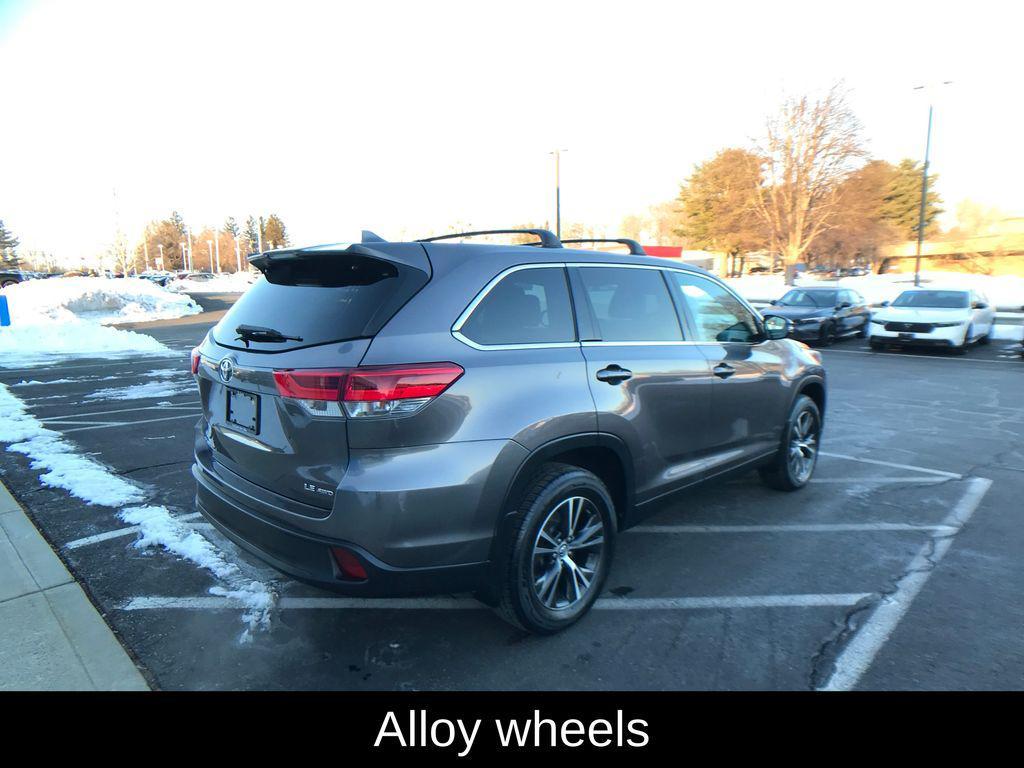 used 2019 Toyota Highlander car, priced at $23,977