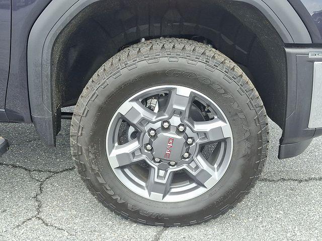 new 2025 GMC Sierra 3500 car, priced at $78,270