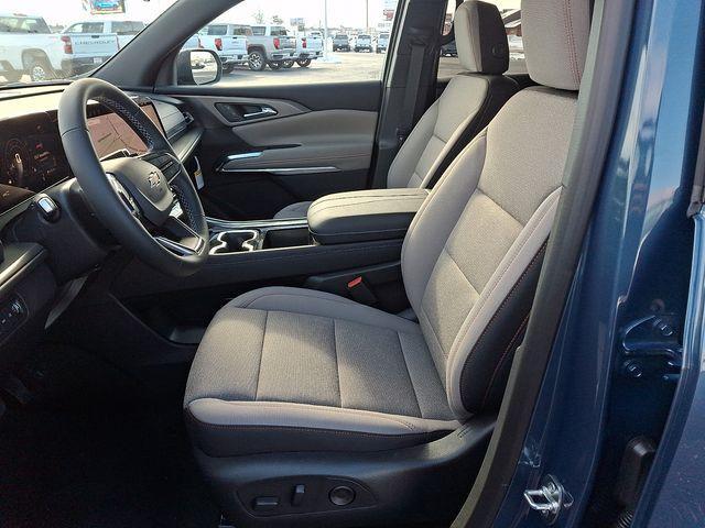 new 2026 Chevrolet Traverse car, priced at $43,915