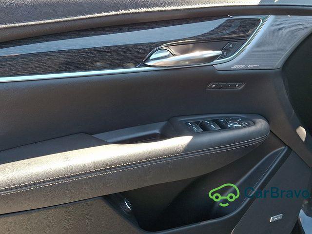 used 2022 Cadillac XT5 car, priced at $36,797