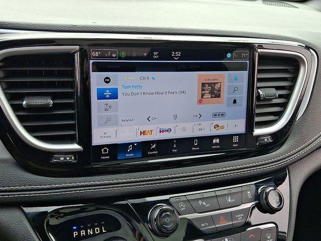 used 2025 Chrysler Pacifica car, priced at $36,199