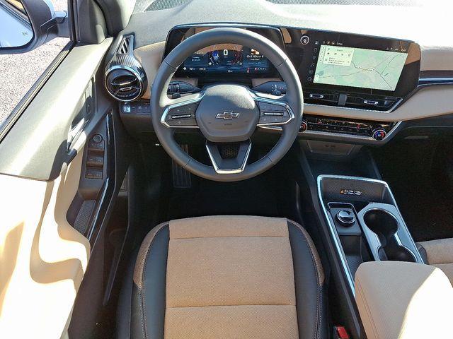 new 2026 Chevrolet Equinox car, priced at $36,390