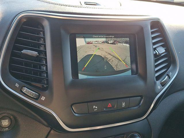 used 2021 Jeep Cherokee car, priced at $17,899