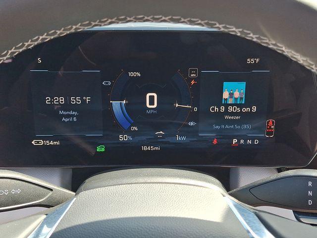 used 2025 Chevrolet Equinox EV car, priced at $26,999