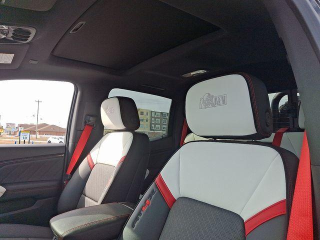 new 2025 GMC Canyon car, priced at $59,436