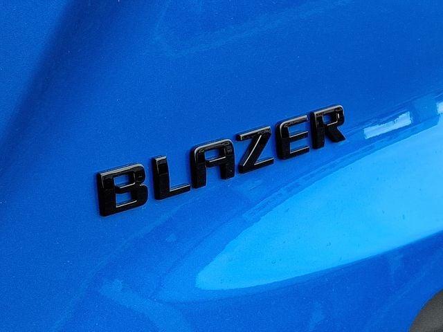 new 2025 Chevrolet Blazer car, priced at $32,120