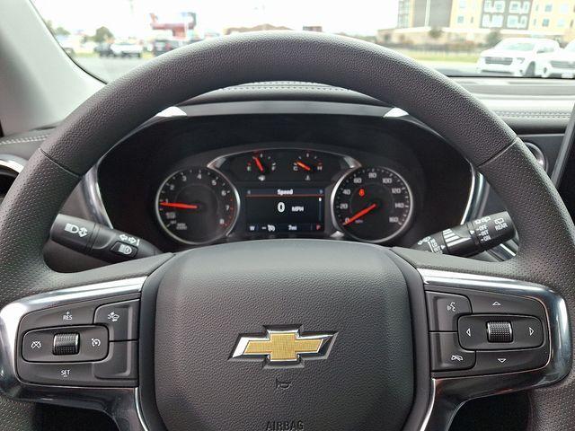 new 2025 Chevrolet Blazer car, priced at $32,120