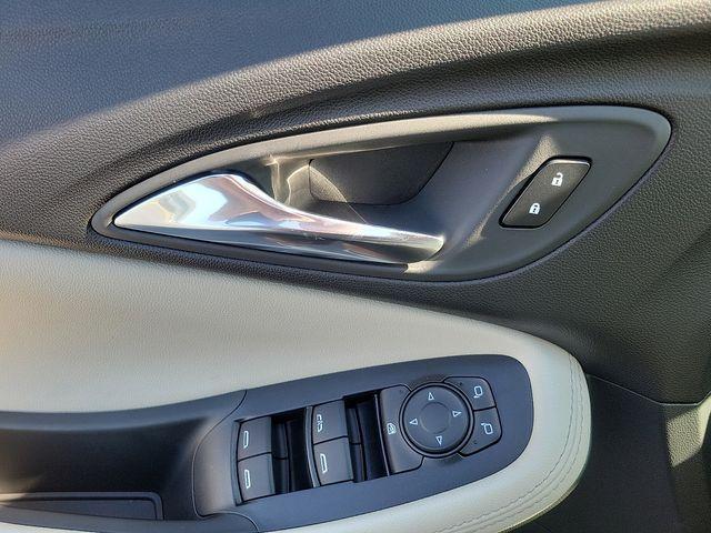 new 2025 Buick Encore GX car, priced at $29,276