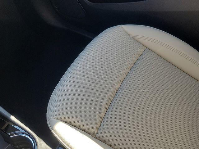 new 2025 Buick Encore GX car, priced at $29,276