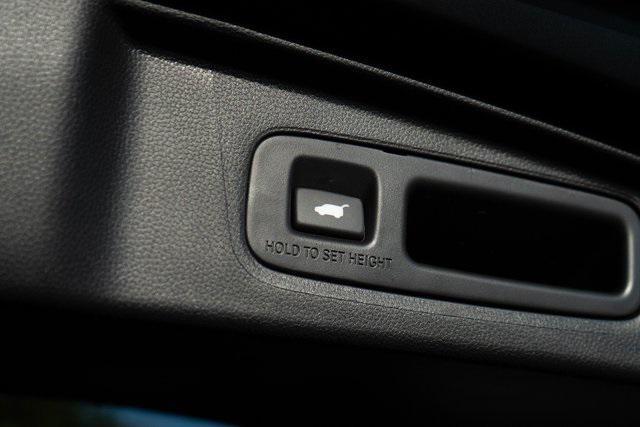 new 2026 Honda CR-V Hybrid car, priced at $40,675