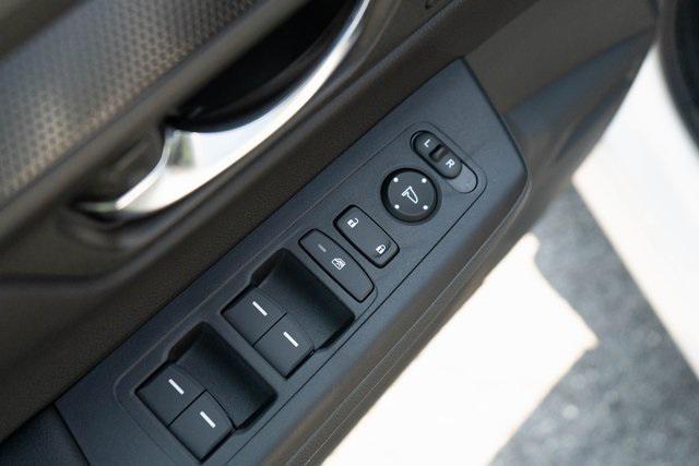 new 2026 Honda CR-V Hybrid car, priced at $39,630