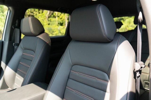 new 2026 Honda CR-V Hybrid car, priced at $39,630