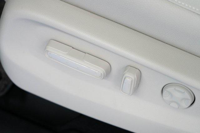 new 2026 Honda Odyssey car, priced at $44,290