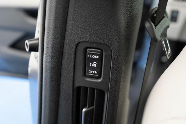 new 2026 Honda Odyssey car, priced at $44,290