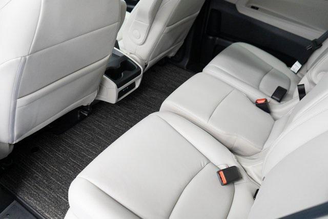 new 2026 Honda Odyssey car, priced at $44,290