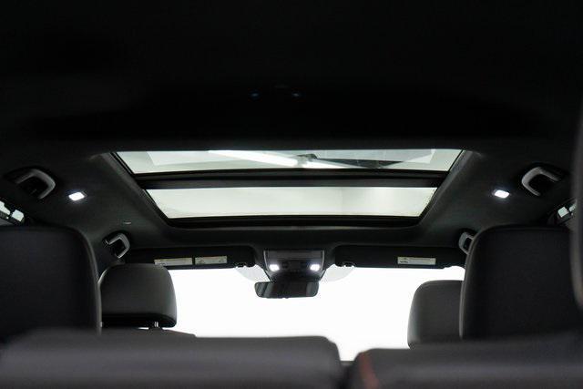 new 2025 Honda Pilot car, priced at $46,895