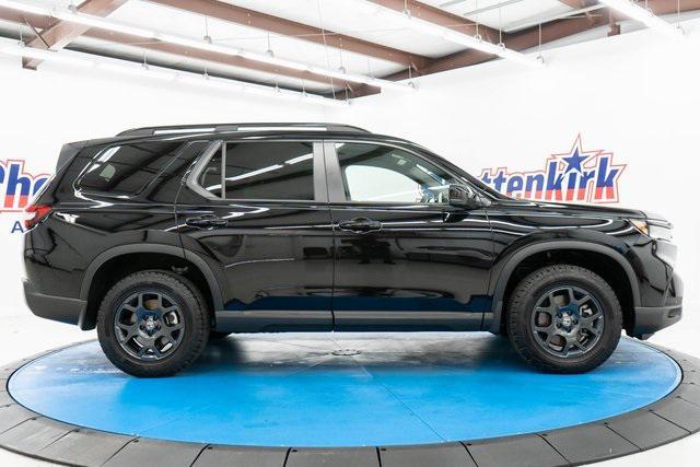 new 2025 Honda Pilot car, priced at $46,895