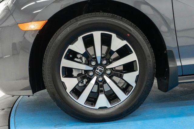 new 2026 Honda Odyssey car, priced at $43,885