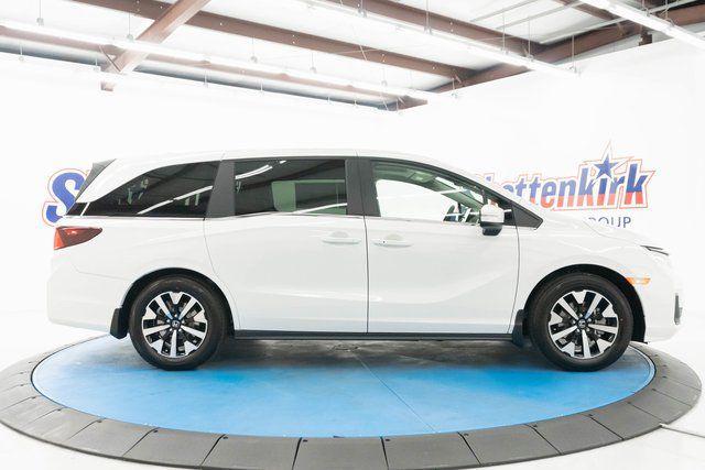 new 2026 Honda Odyssey car, priced at $43,745