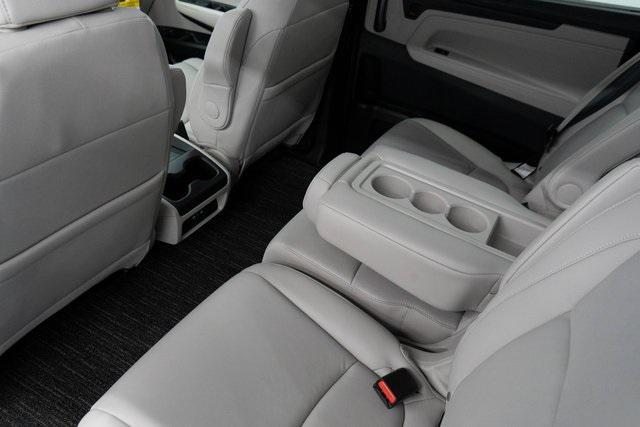 new 2026 Honda Odyssey car, priced at $43,290