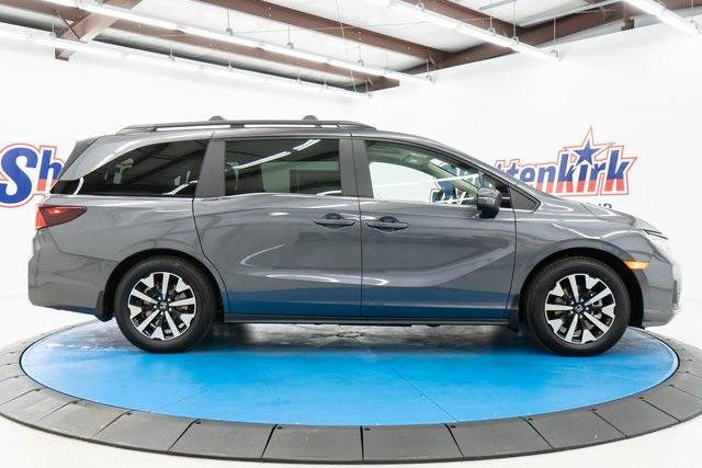 new 2026 Honda Odyssey car, priced at $43,290