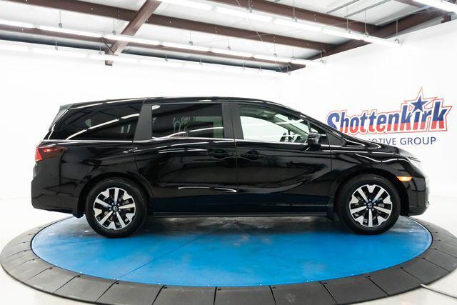 new 2026 Honda Odyssey car, priced at $43,290