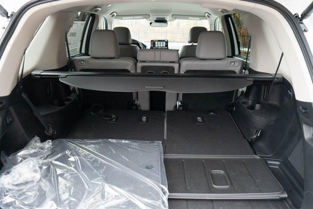 new 2025 Honda Pilot car, priced at $42,180