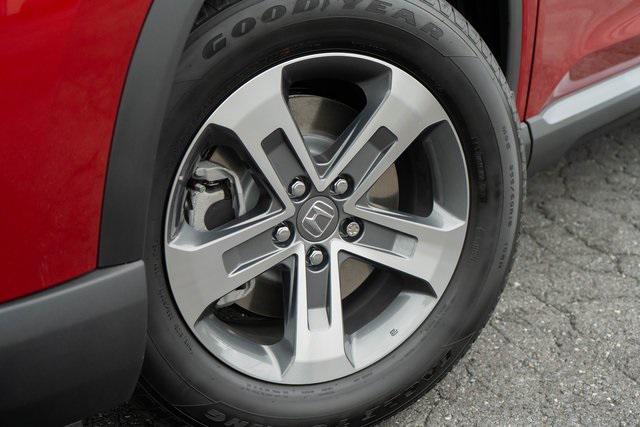 new 2025 Honda Pilot car, priced at $45,401