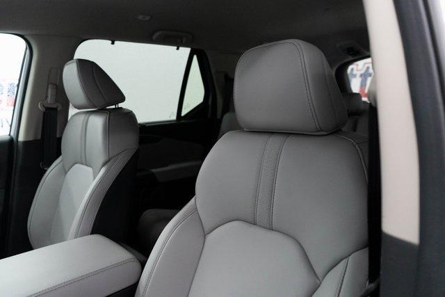 new 2025 Honda Pilot car, priced at $44,995