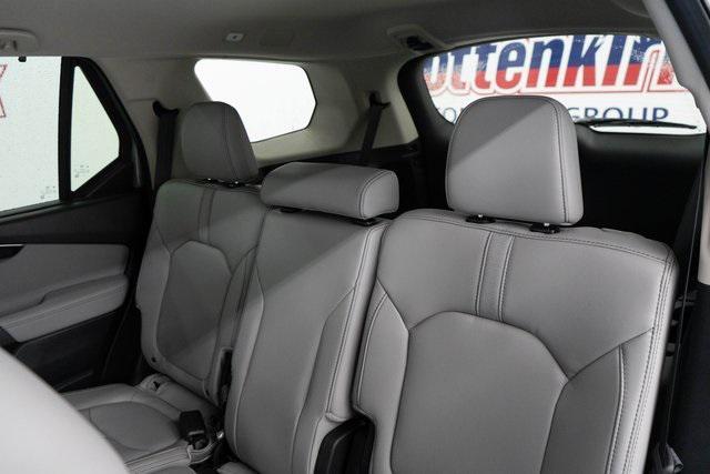 new 2025 Honda Pilot car, priced at $44,995