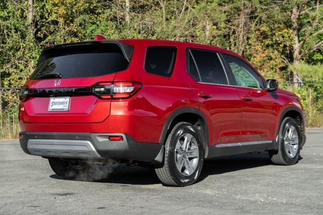 new 2025 Honda Pilot car, priced at $45,450