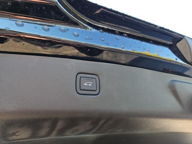 new 2025 Chevrolet Blazer car, priced at $48,927