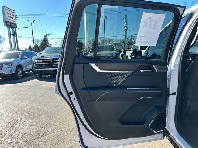 used 2024 GMC Acadia car, priced at $46,133