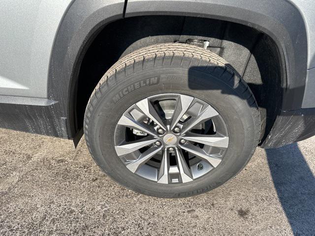 new 2026 Chevrolet Equinox car, priced at $32,070