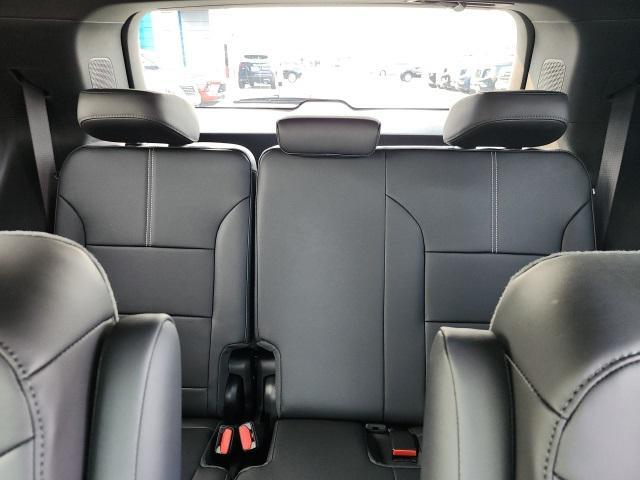 new 2025 GMC Acadia car, priced at $45,999