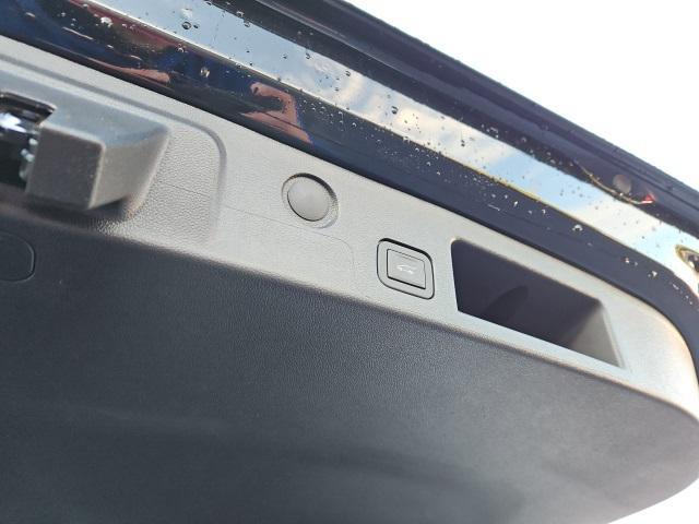 new 2026 Chevrolet Equinox car, priced at $37,471