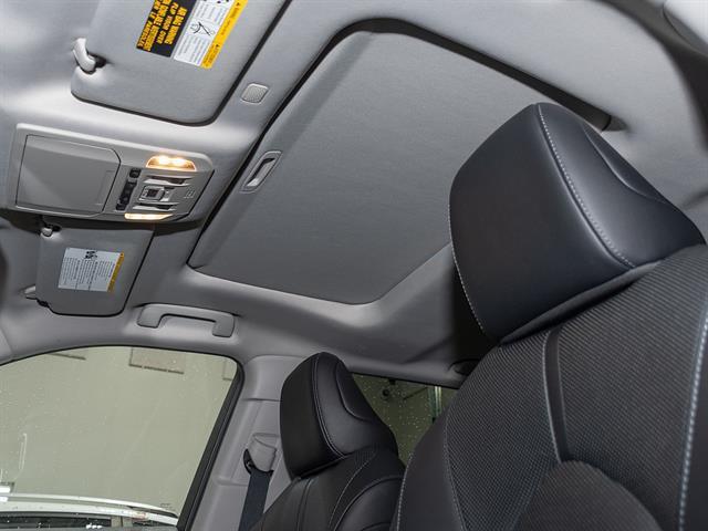 used 2020 Toyota Highlander Hybrid car, priced at $30,160