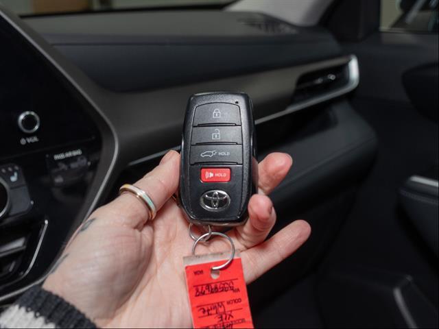 used 2025 Toyota Highlander car, priced at $48,233