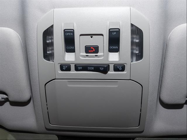 used 2025 Toyota Highlander car, priced at $48,233