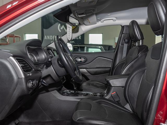 used 2019 Jeep Cherokee car, priced at $17,175