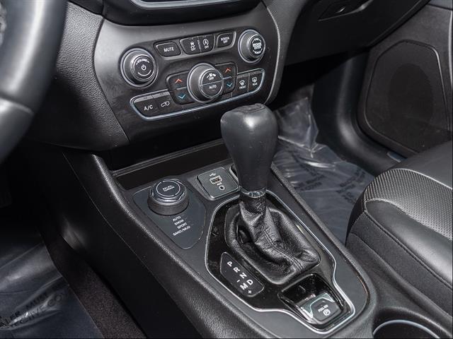 used 2019 Jeep Cherokee car, priced at $17,175